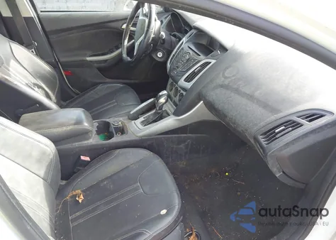 2013 Ford Focus Se z USA, uszkodzony, nr VIN 1FADP3K27DL320116